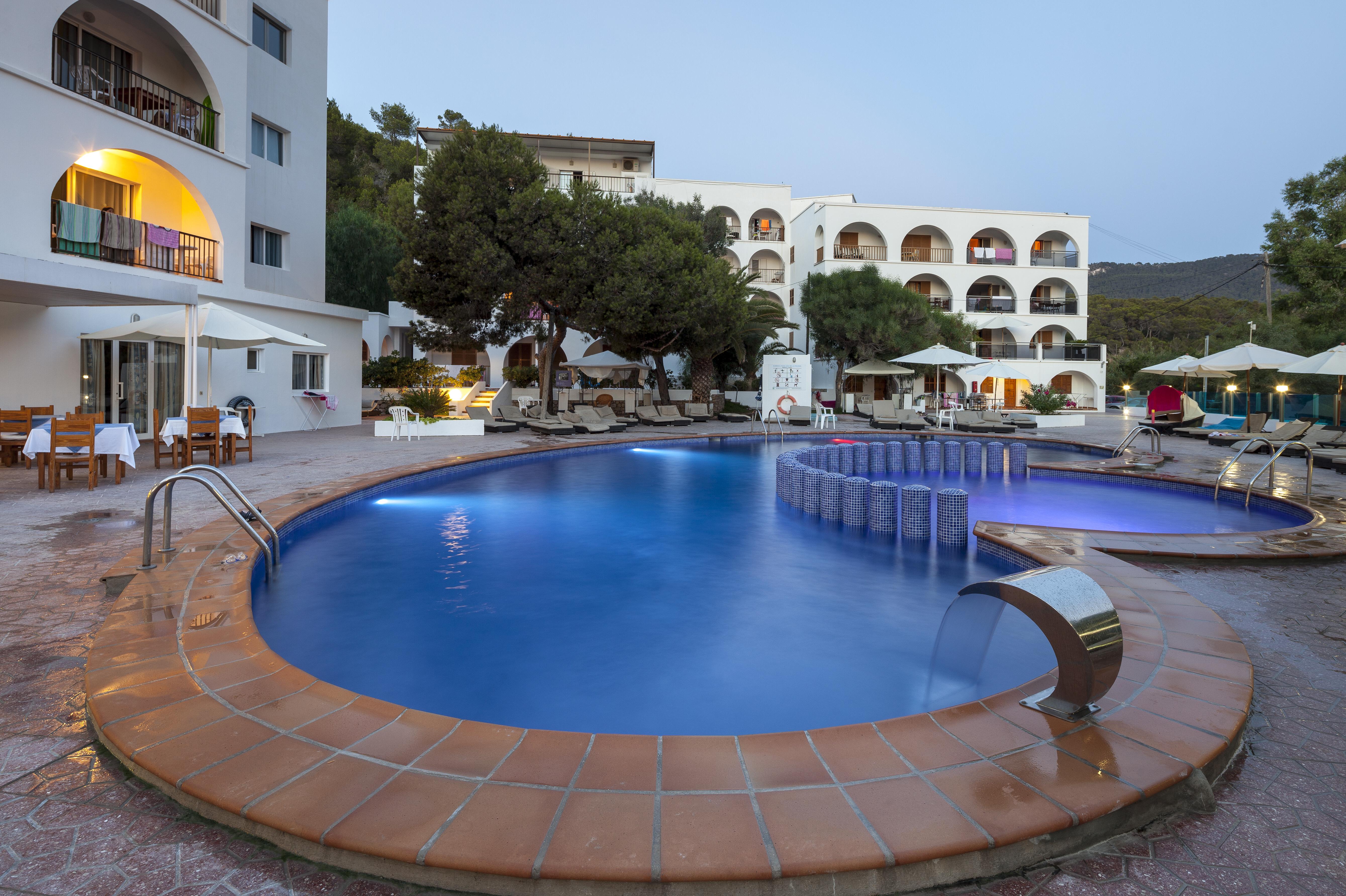 Aparthotel Puerto Cala Vadella Cala Vadella  Eksteriør bilde