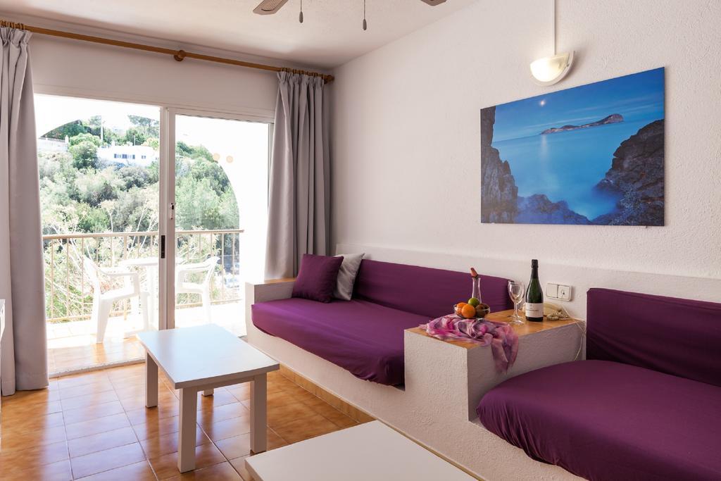 Aparthotel Puerto Cala Vadella Cala Vadella  Eksteriør bilde